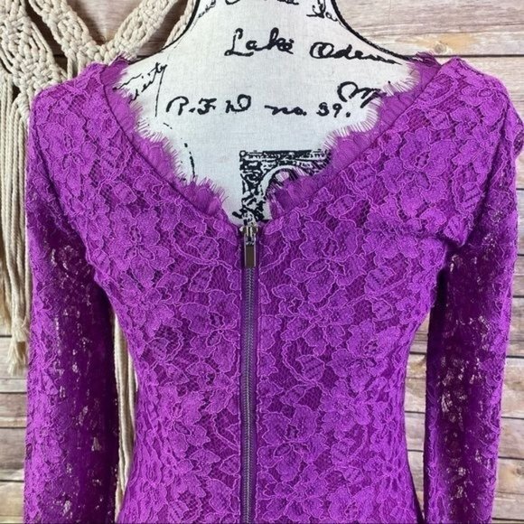 Diane Von Furstenberg | ’Zarita’ Magenta Lace Bateau Neck Scalloped Trim Dress - Picture 5 of 10